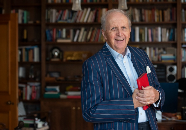 Alexander-McCall-Smith-Author-Pic-6-Kirsty-Anderson