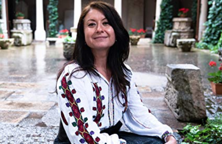 Irina Georgescu author.png